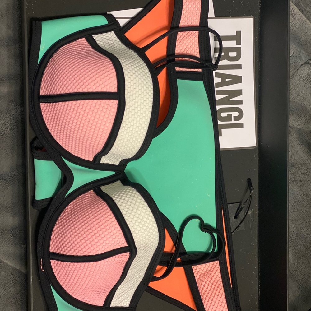 TRIANGL SWIMSUIT